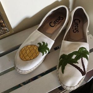 Embroidered Espadrilles🍍🌴